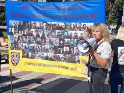 Майдан вдов в Житомире: прекратить геноцид украинцев!
