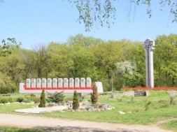 В Запорожье снесли ещё один памятник
