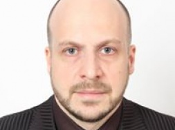 Журналіст Артем Пахоль повідомив про напад на себе в прокуратурі Дніпропетровської області