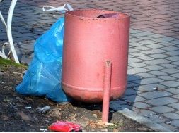 Бардак у комунальній галузі: вчора Ямпіль залишився без вивозу сміття