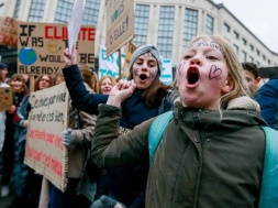 Запорожские школьники сегодня выйдут на самую масштабную акцию протеста в мире