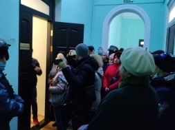 У Полтавській міській раді триває ще один мітинг