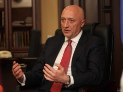 Экс-губернатор Полтавской области Головко подал на Порошенко в суд, чтобы отменить свое увольнение