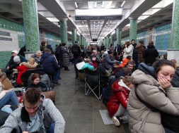 В Харькове начали подниматься грунтовые воды, подняли в три раза тариф на электричество, а из «европ» возвращаются беженцы