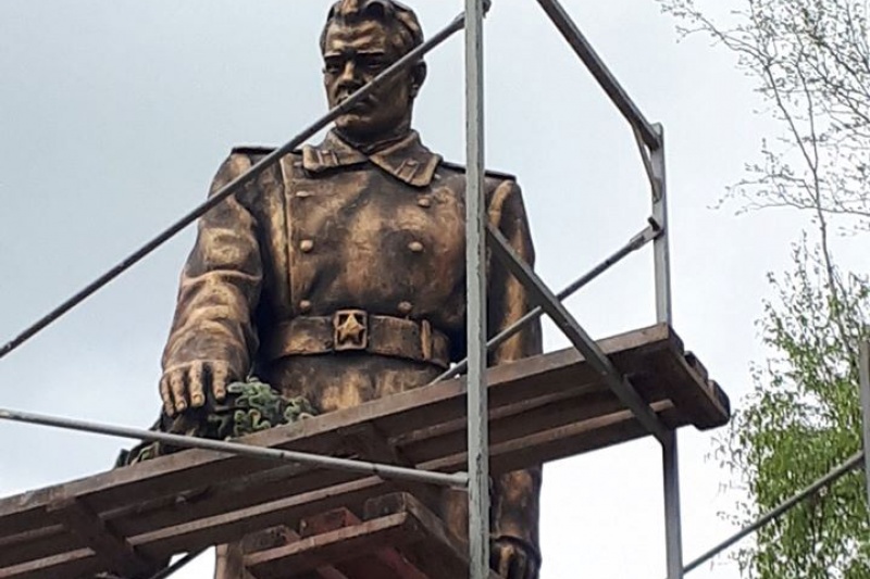 На Сумщине ремонтируют памятники Советским воинам - ПОДБОРКА НОВОСТЕЙ