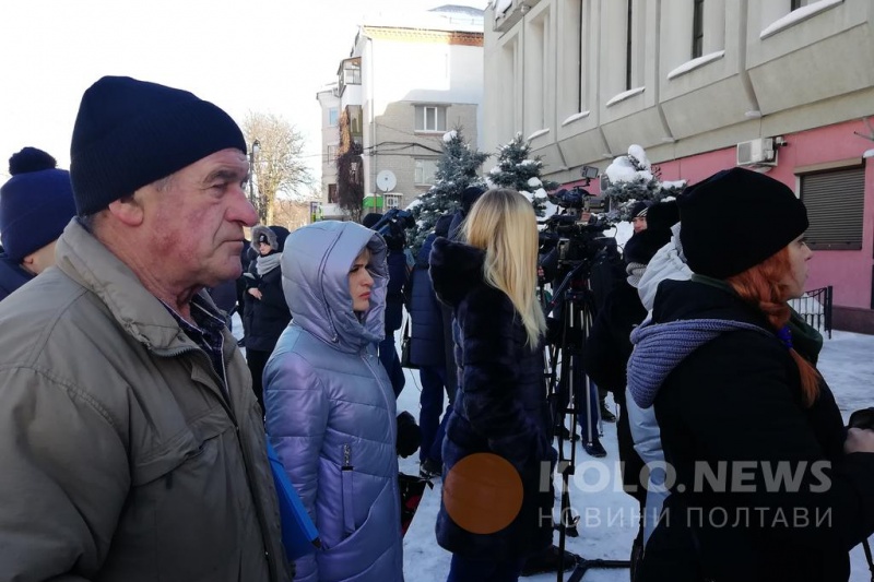 Полтавці пікетують обласну прокуратуру: справа збитого Артема Левченка: новий адвокат