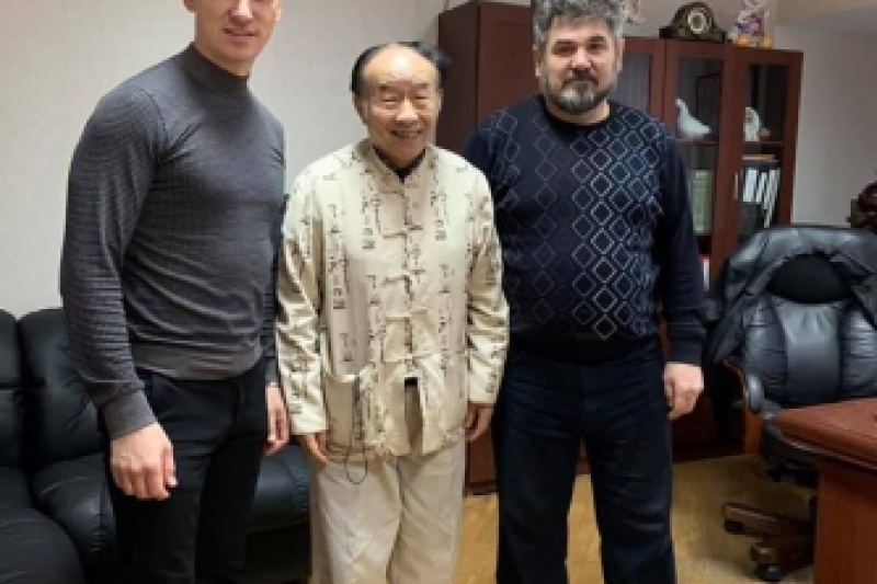 В Акимовку приезжал гость из Китая