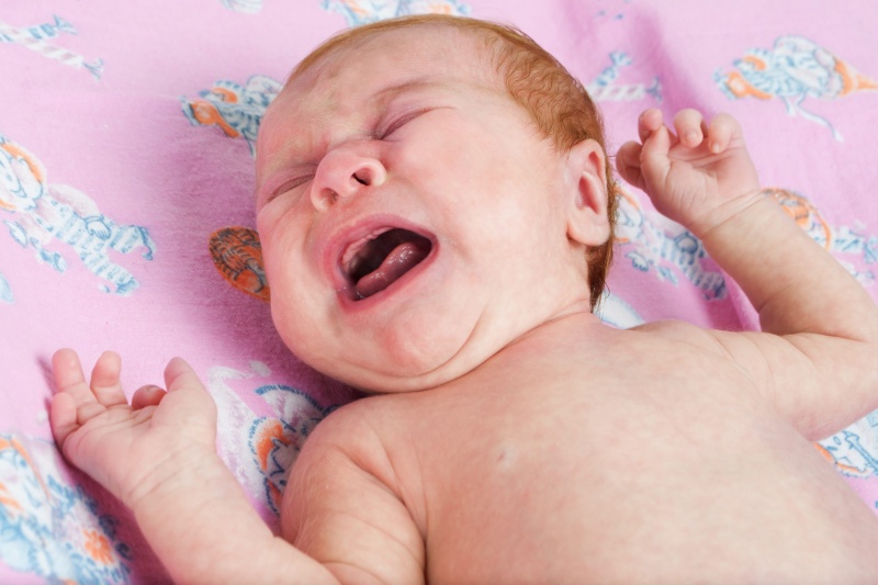 В Запорожье в перинатальном центре новорожденная малышка получила ожоги