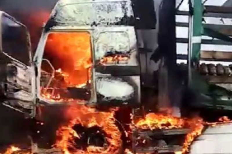 В Мелитополе подожгли грузовик