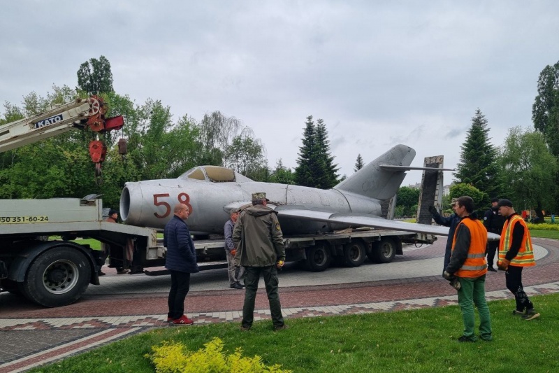 В Броварах демонтируют памятники Героям Великой Отечественной войны