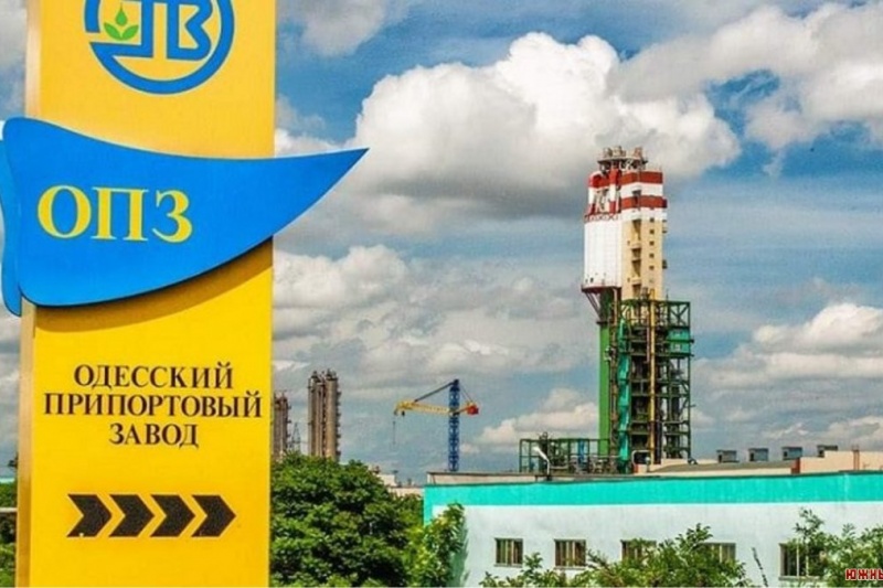 Зеленский распродаёт ценнейшие украинские активы «с молотка»