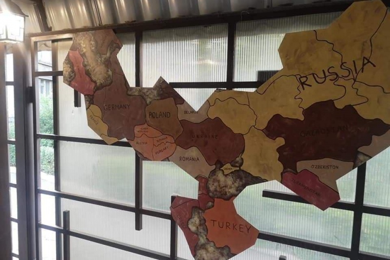 На карте в ресторане Каменского Крым вынесли за пределы границ Украины