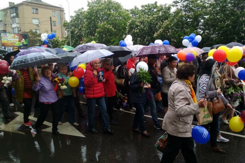 «С праздником советский народ»: в Мелитополе прошел «альтернативный» митинг ко Дню Победы