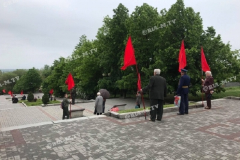 В Мелитополе у коммунистов свой День Победы