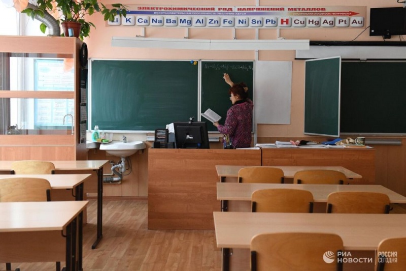 На Тернопольщине закроются все школы – учиться в них стало некому