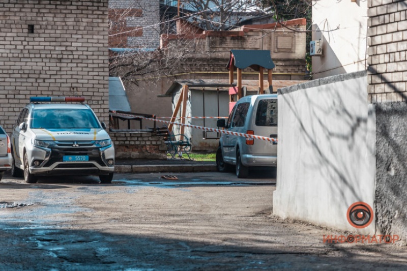Автівку бізнесмена у центрі Дніпра підірвали гранатою