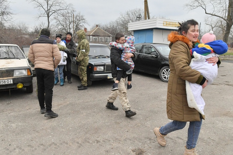 В Купянском районе украинские власти хотят устроить гражданским принудительную эвакуацию