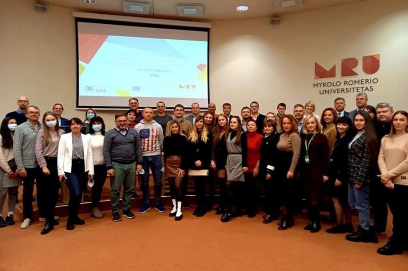 Делегація СНАУ повернулася з міжнародного проєкту Erasmus + interadis у Вільнюсі