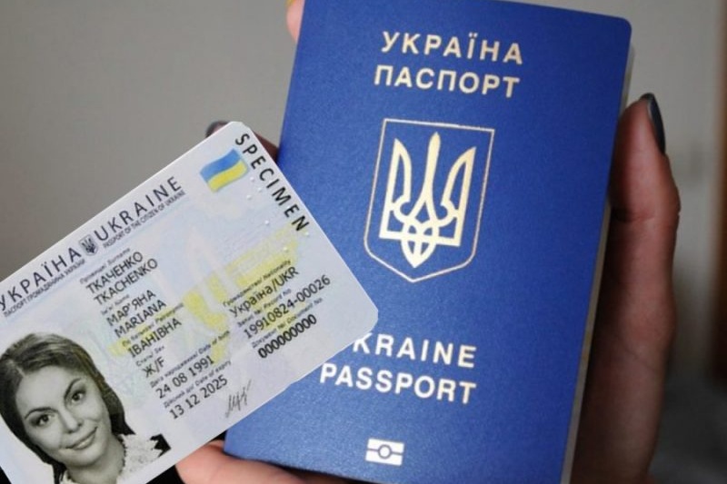 Жители Запорожской области активно обзаводятся ID-картами и загранпаспортами