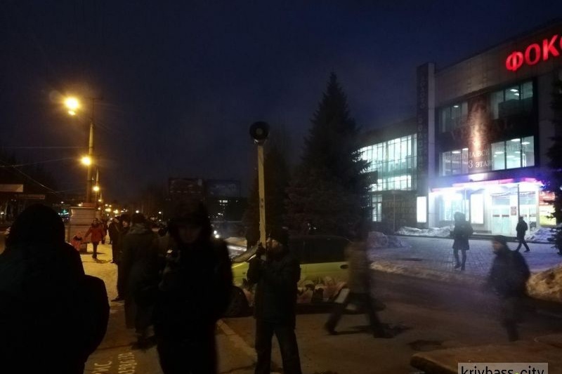 В Кривом Роге жители в знак протеста против подорожания проезда в маршрутках перекрыли дорогу