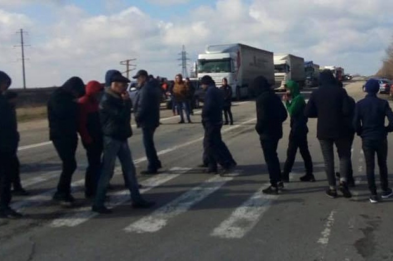 Жители села Люцерна протестуют из-за отключения воды