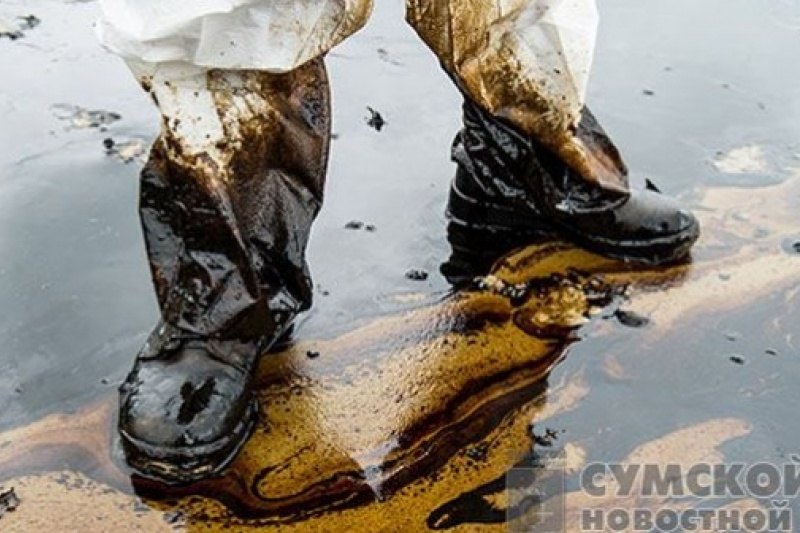 На Сумщине произошел неконтролируемый разлив нефти