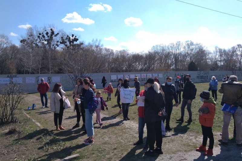 У Полтаві мітингують проти забудови поблизу Прирічкового парку
