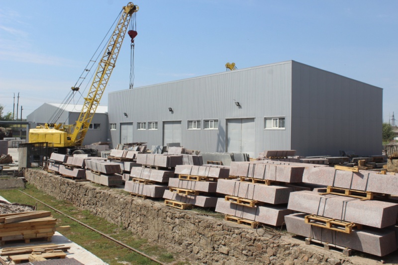 В Запорожье за 64 миллиона продают завод по камнеобработке