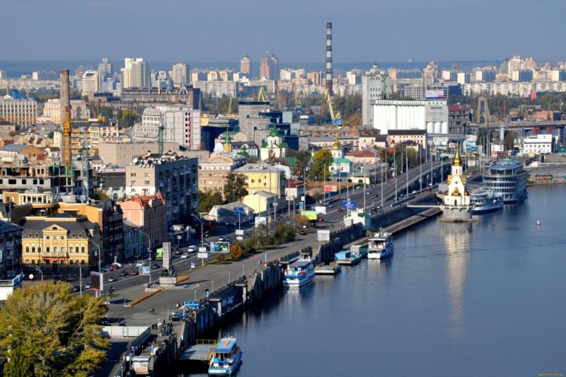 В Киеве за знание объективной истории арестовали учительницу