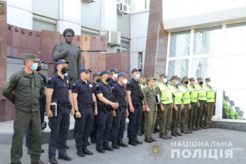 Після скандалу із відділом-"катівнею" на Дніпропетровщині посилили патрулі поліції