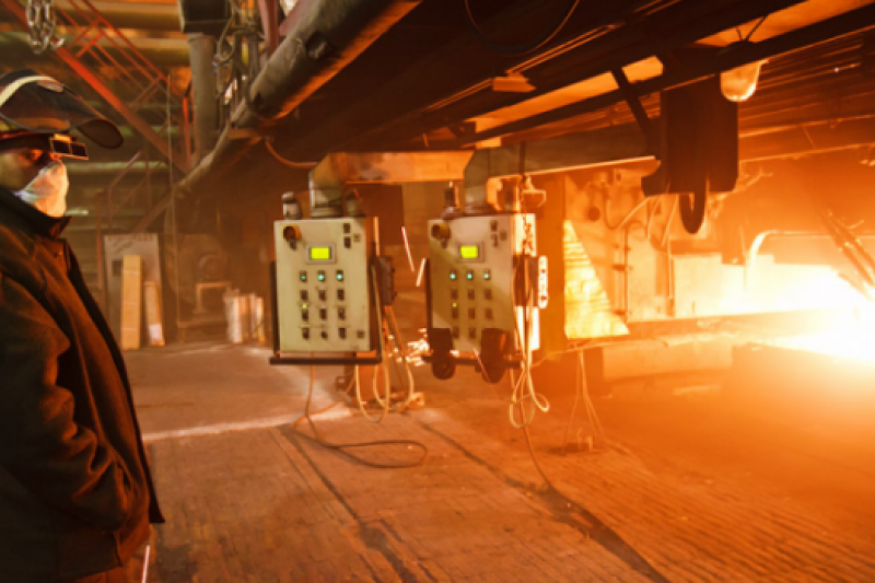Кременчугский стальзавод сократит более полутысячи работников