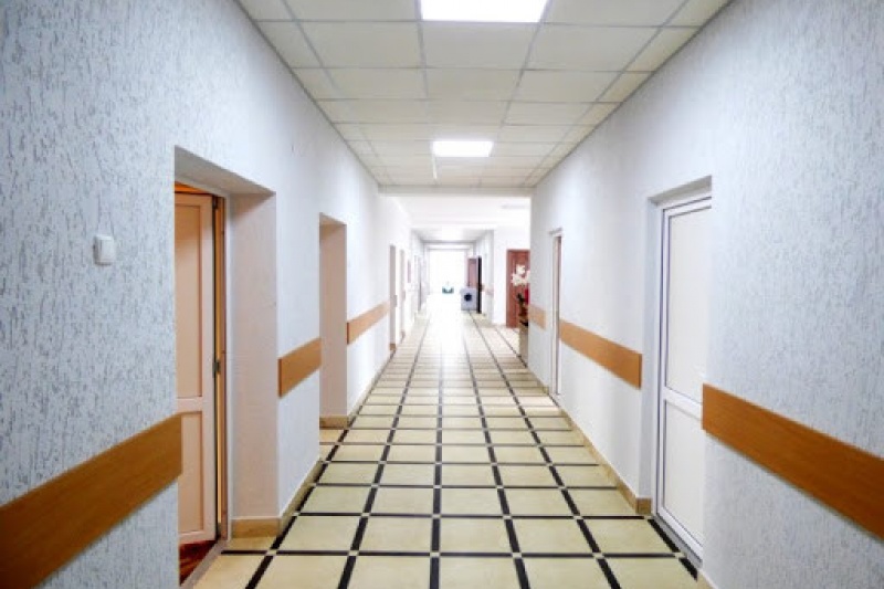 На Полтавщині скоїла самогубство головна медсестра лікарні, яка готувалася до прийому хворих на COVID-19