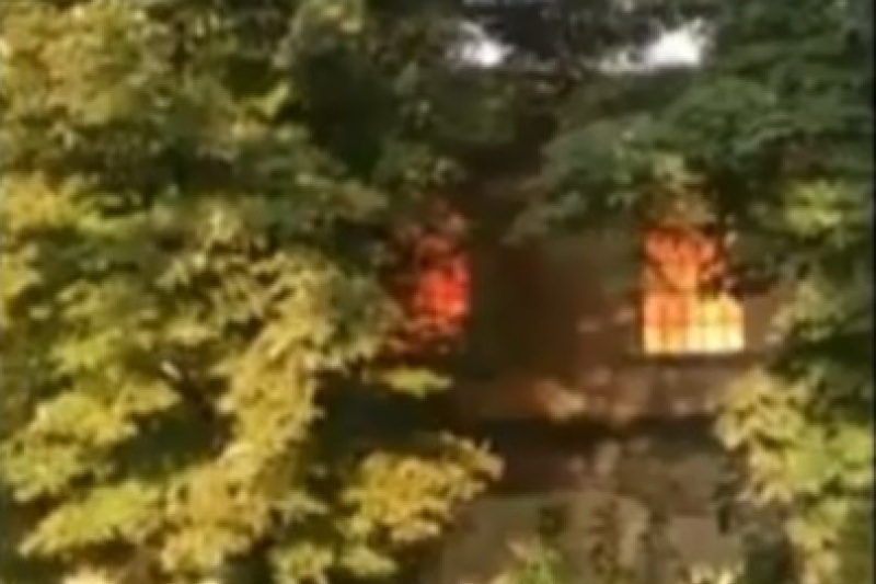 В Запорожской области горело заброшенное здание бывшего завода