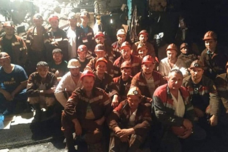 Під землею перебуває майже 400 осіб: у Кривому Розі тривають масштабні протести шахтарів