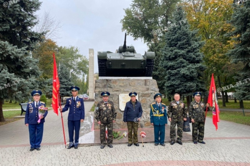 В Мелитополе коммунисты и воины-интернационалисты вышли на вахту памяти
