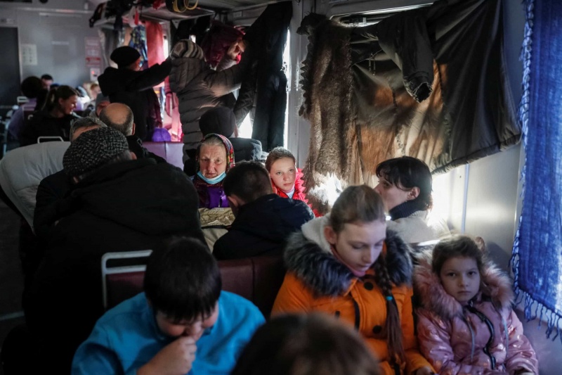В Харькове власти проводят скрытую эвакуацию во Львов, но туда соглашаются ехать единицы