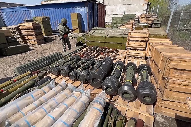 Торговля НАТОвским оружием – обычный приработок украинских военных