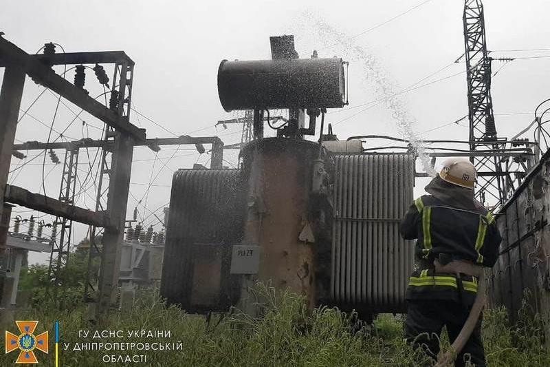 Дым видел весь Левый берег: в Слобожанском произошел масштабный пожар