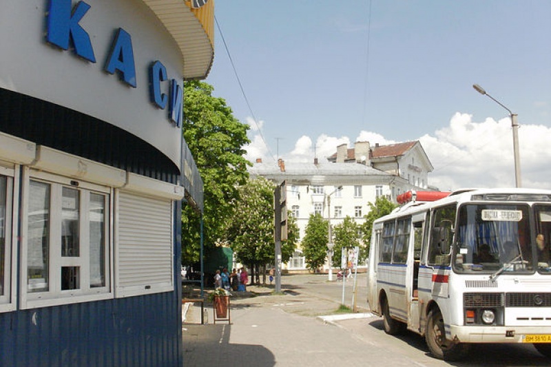 Через здорожчання газу на Шосткинщині продовжують скасовувати рейси громадського транспорту