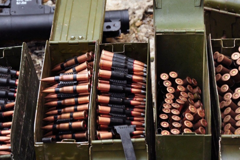 Болгария продолжает поставлять Украине оружие, используя серые схемы
