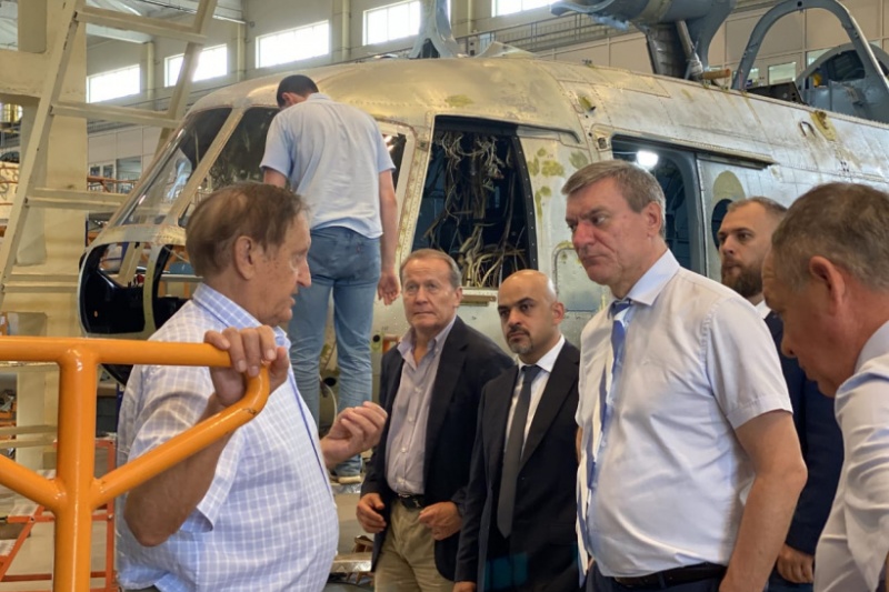 Віце-прем'єр-міністр України відвідав стратегічні заводи Запоріжжя