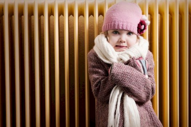 Через холоднечу в садочках батьки приводять дітей з власними ковдрами