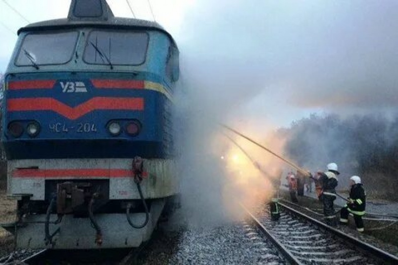 Поезд Запорожье – Киев загорелся во время движения