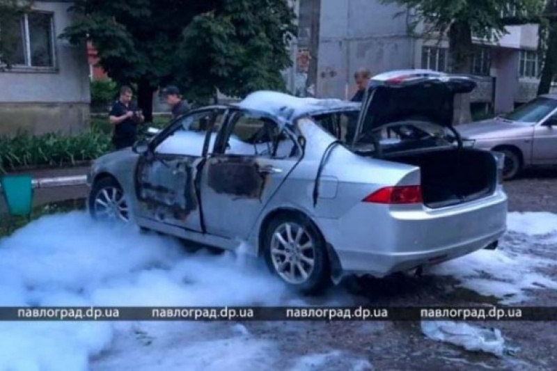 В Павлограде взорвали машину известного спортсмена