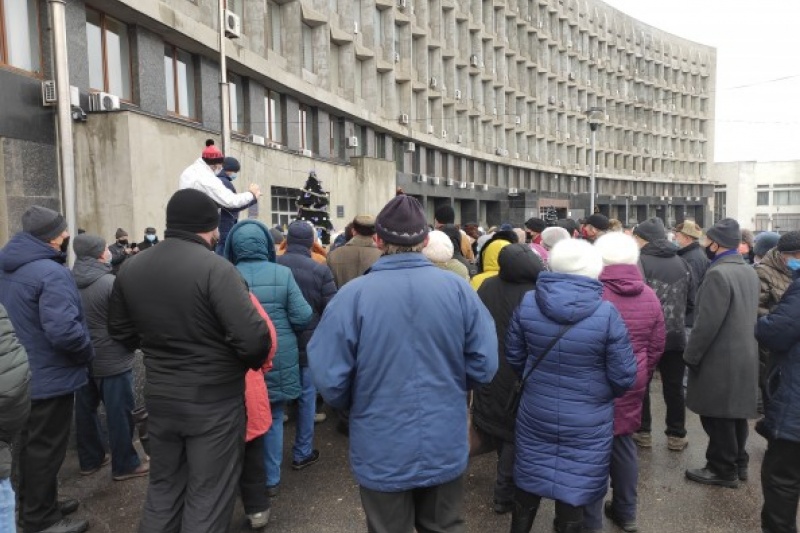Как олигархи используют протесты украинцев в своих целях