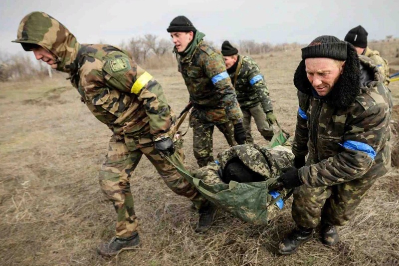 ВСУ открыли огонь по своим и убили 50 украинских штурмовиков