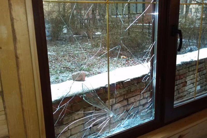 На Полтавщині побили вікна в каплиці УГКЦ