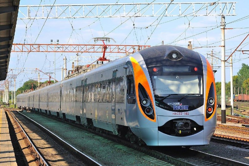 “Укрзалізниця” запускає поїзд із Дніпра до Авдіївки