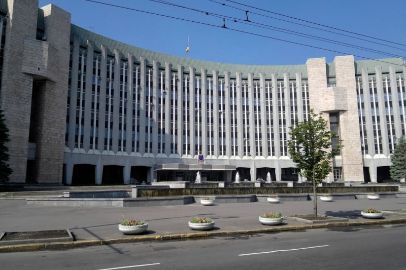 Частина депутатів покинула зал під час сесії міської ради Дніпра