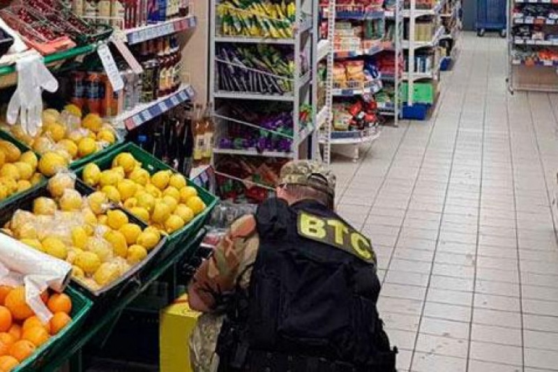 У Полтаві шукали вибухівку у двох мережах продуктових супермаркетів